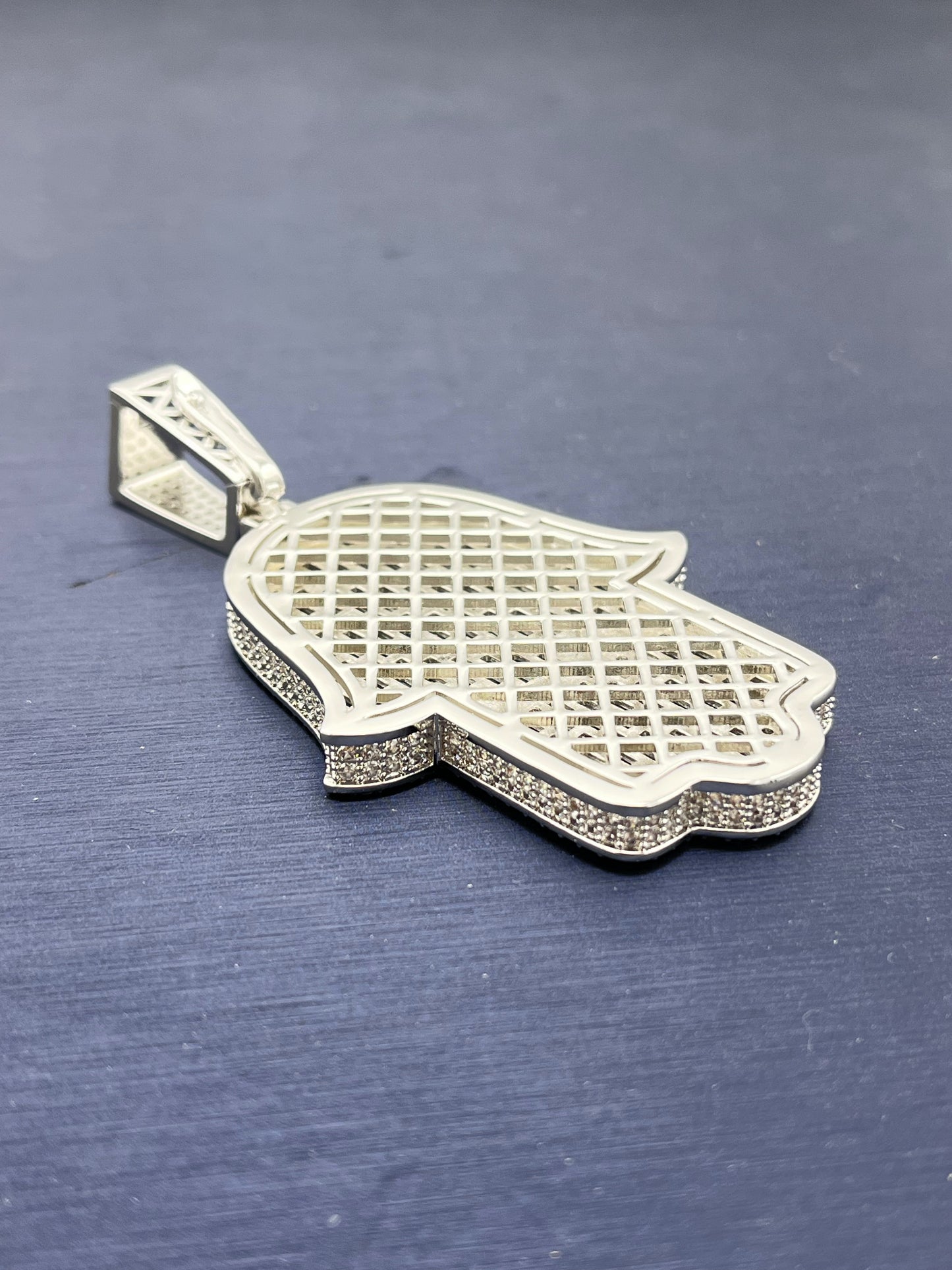 Colgante de latón BRP-89