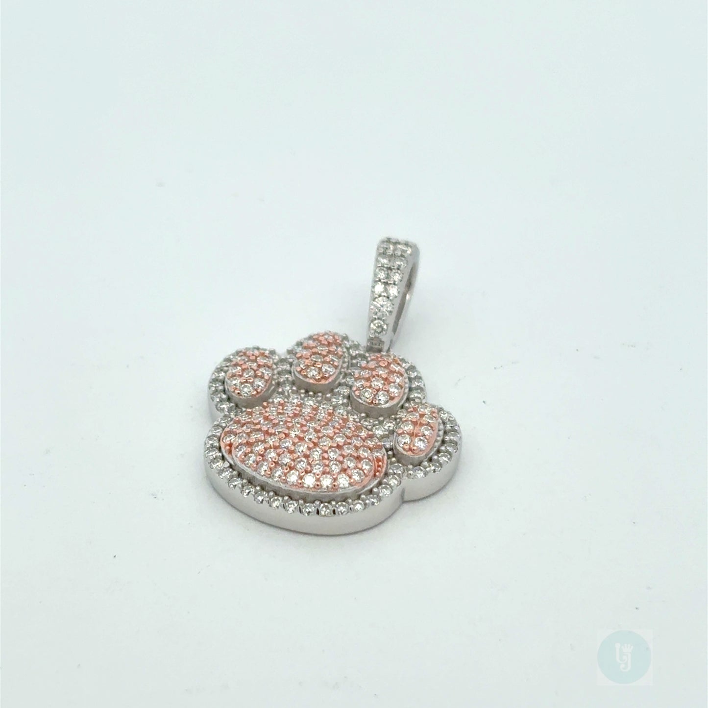 MP-39 (Moissanite Paw🐾 Pendant)