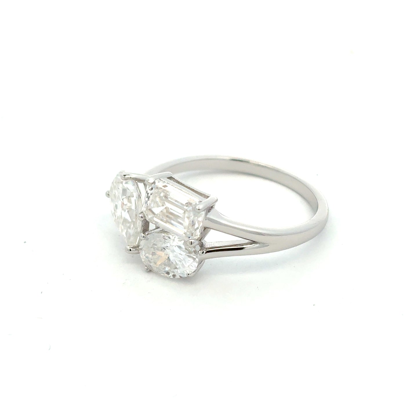 MRW-71 * (Moissanite Stone Ring)