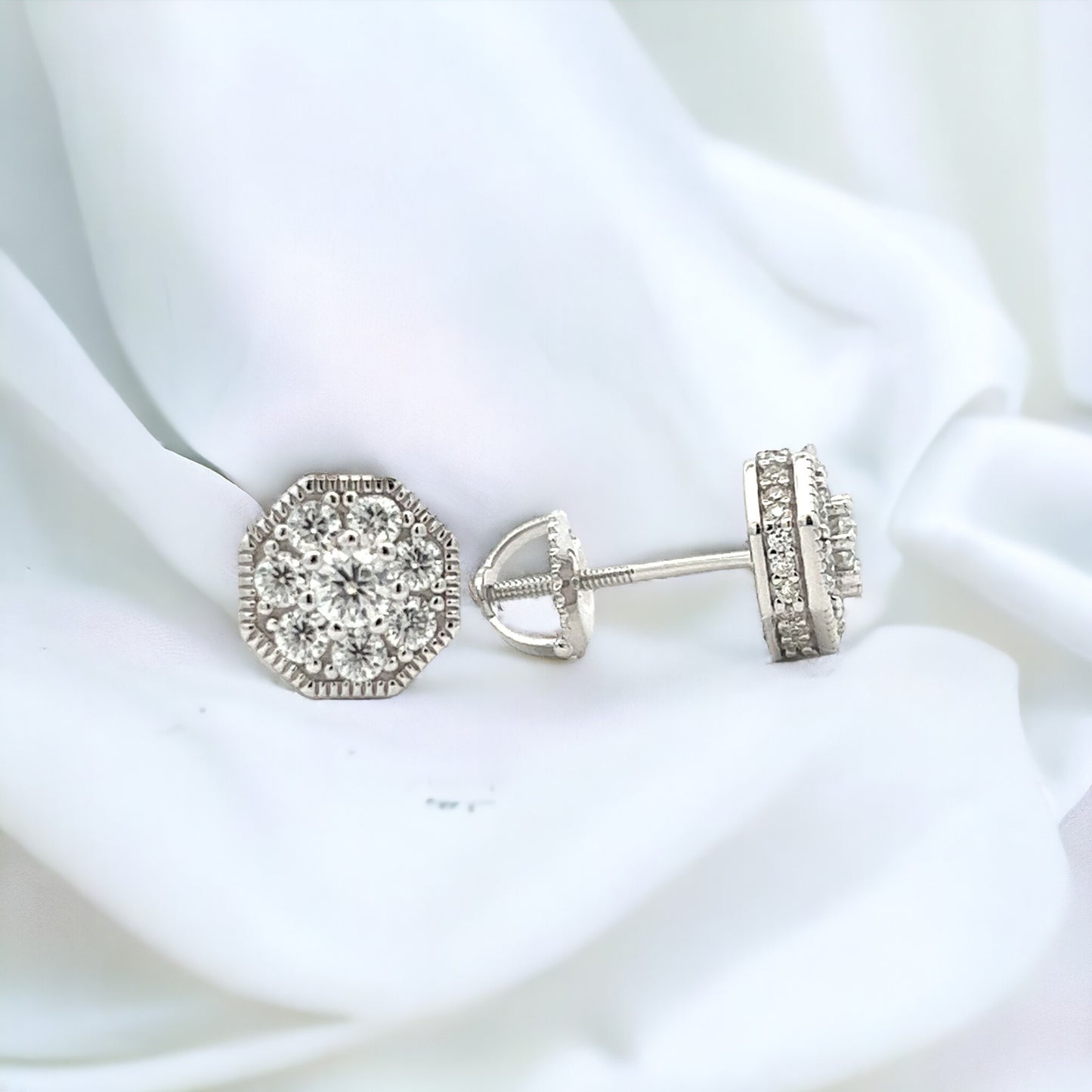 MEM-08 (Moissanite Stone Earring)