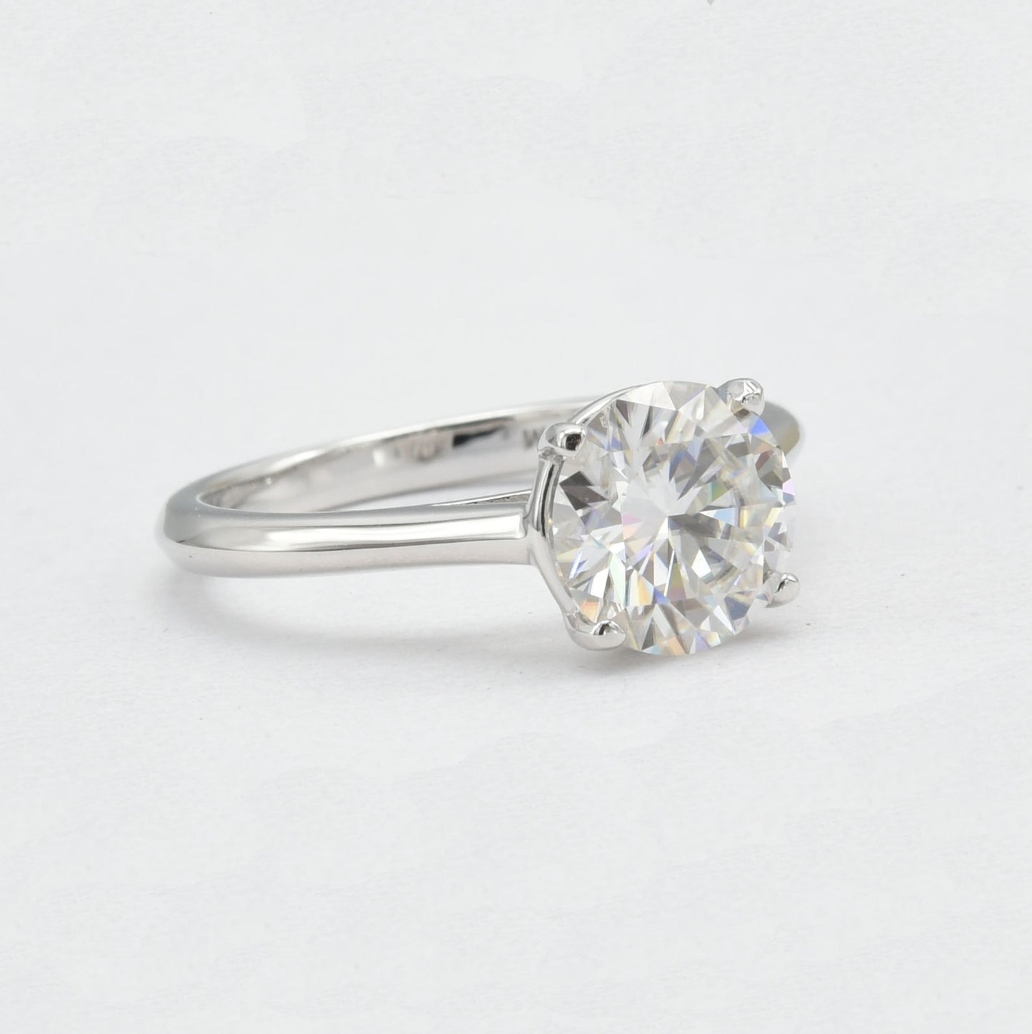 MRW-12 (Anillo de piedra moissanita)