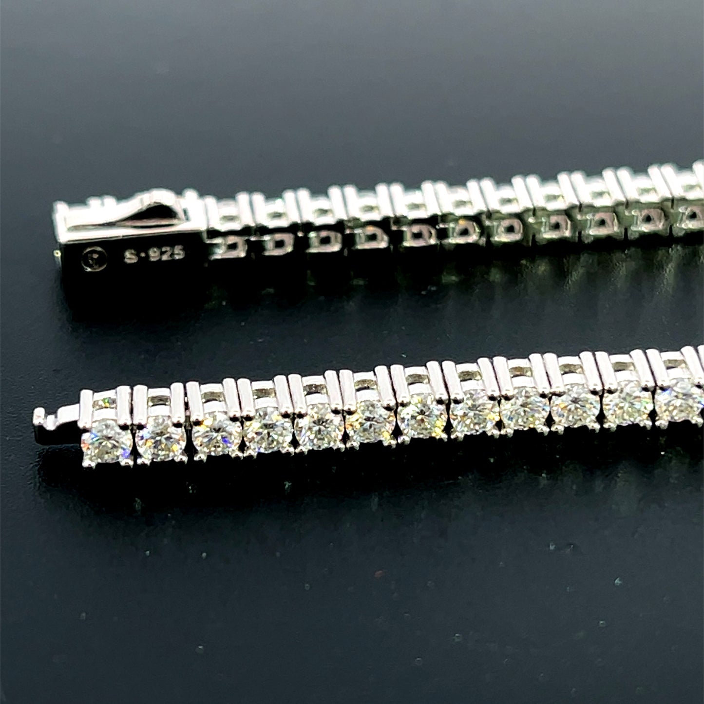 Pulsera de plata con moissanita de tenis de 2,5 mm - PRECIO NETO/FINAL