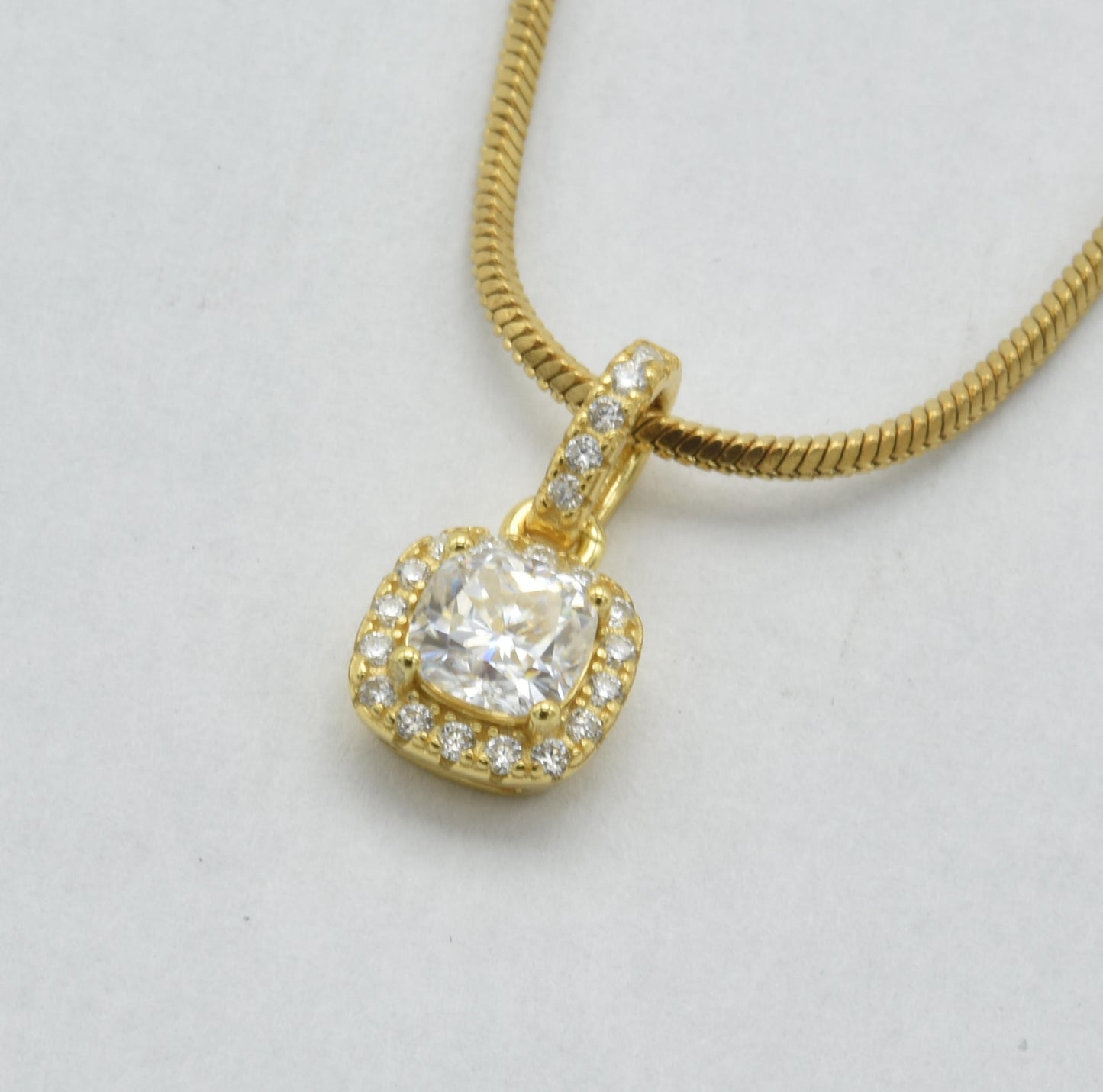 MPW-04 Moissanite Stone Pendant 5X5MM 0.6CT