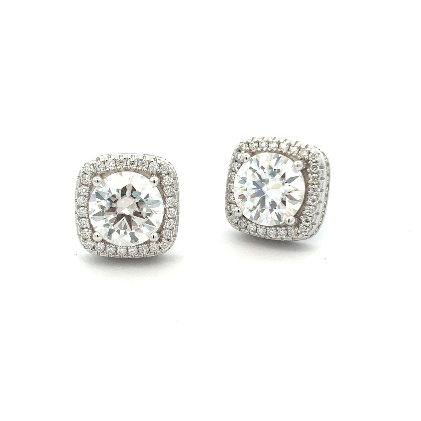 MEW-88 * (Moissanite Stone Earring)