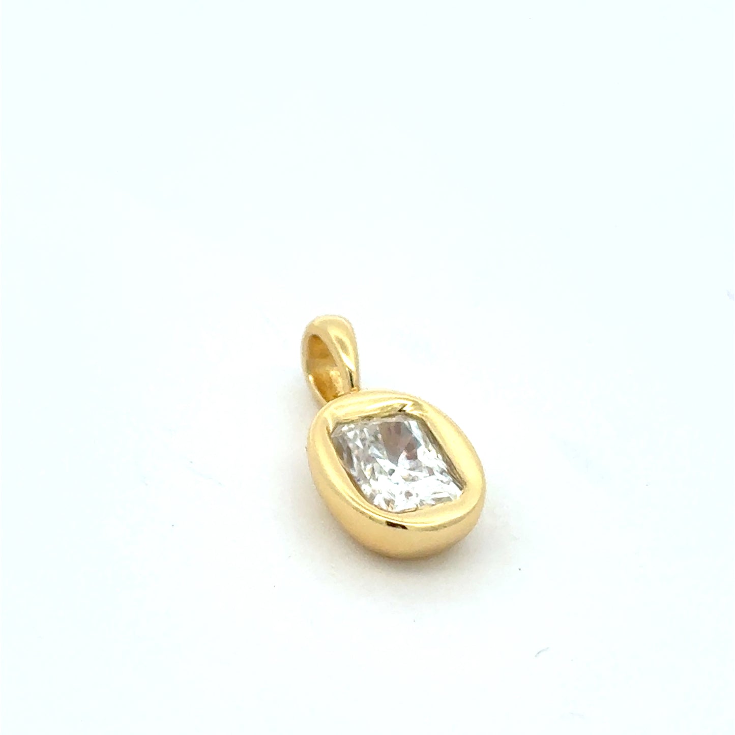 MP-126 (Moissanite Pendant)