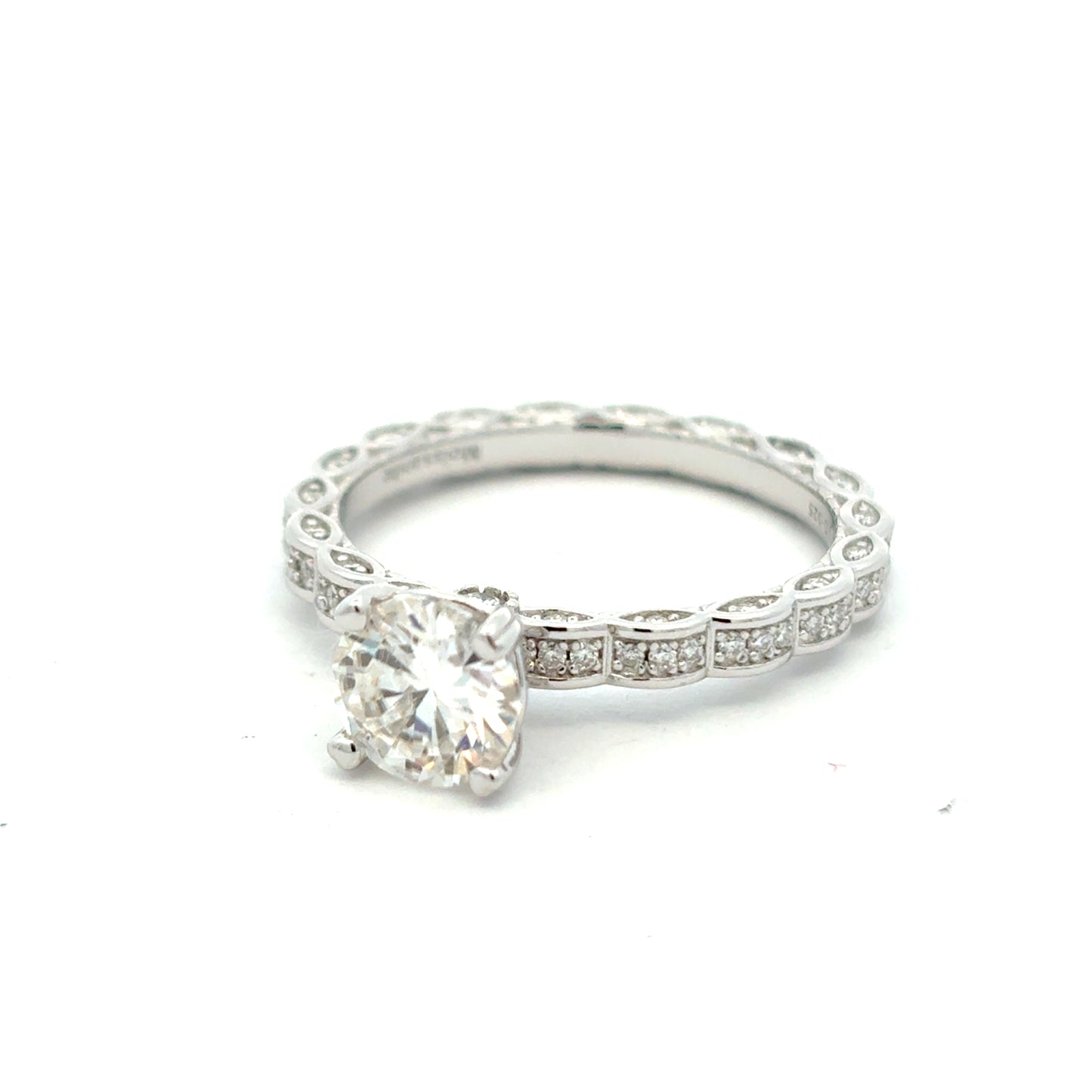 MRW-76 * (Moissanite Stone Ring)