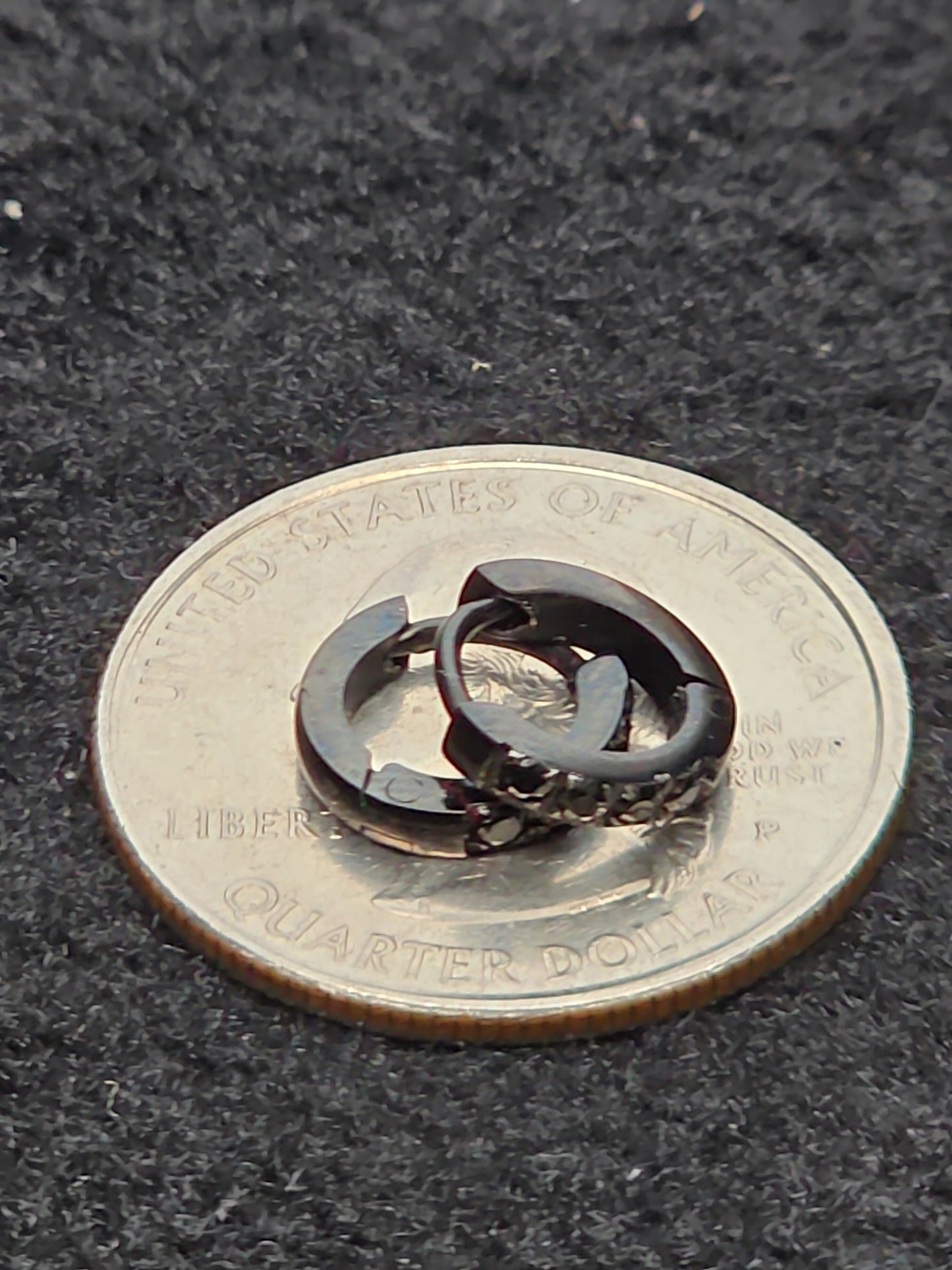 SEW-375 (Aros delicados con circonita cúbica de 2 x 6 mm)
