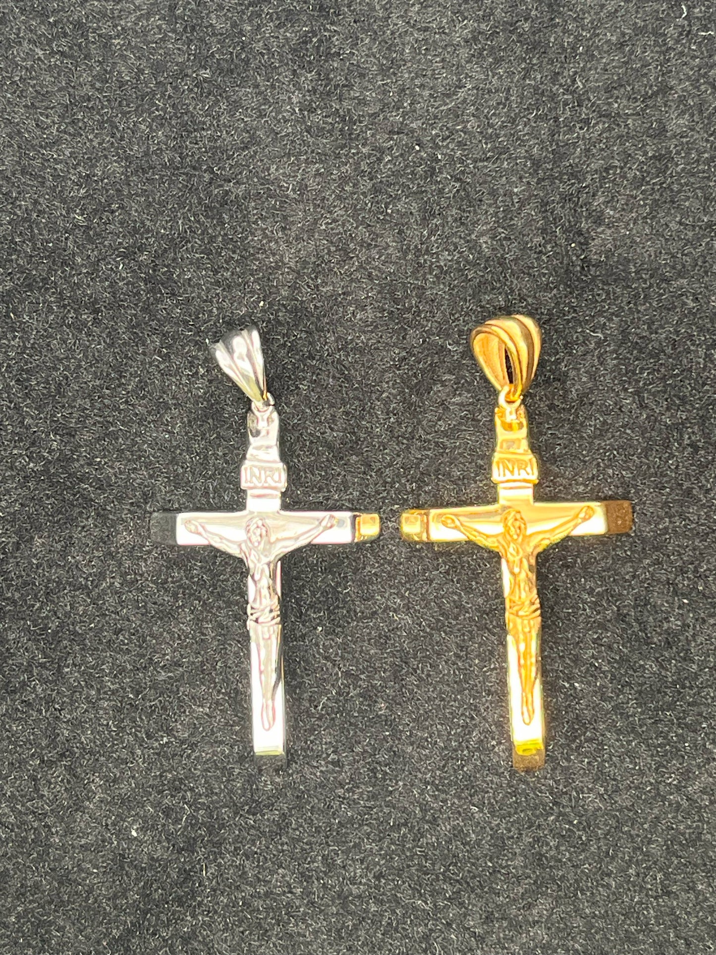 SP-1487- (Crucifijo y Cruz INRI)