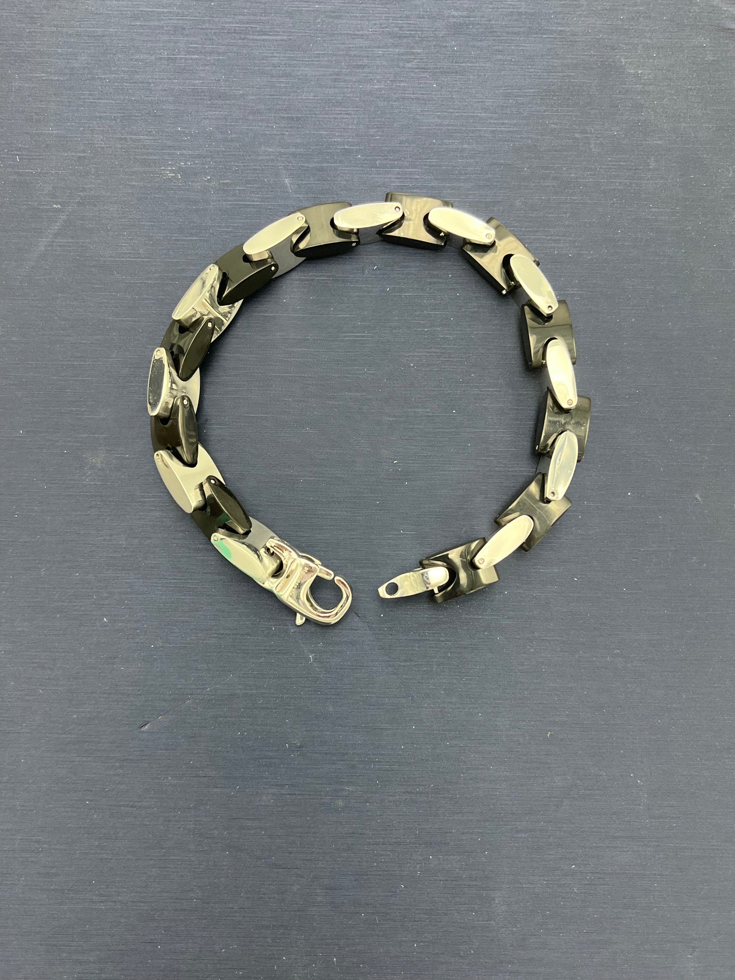 Cadena de eslabones entrelazados de acero inoxidable de 9 mm en oferta