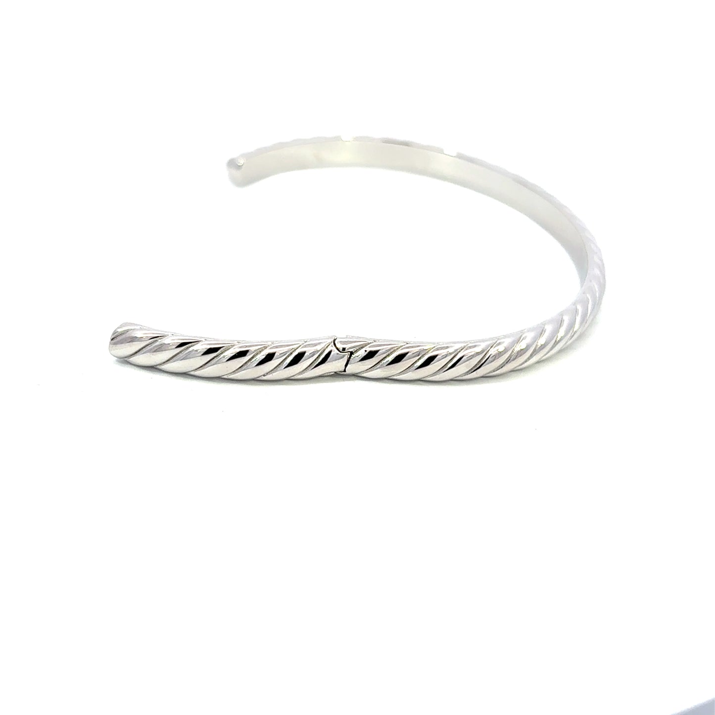 STBGW-225 (Twisted Flat Rope Wire Bangle)