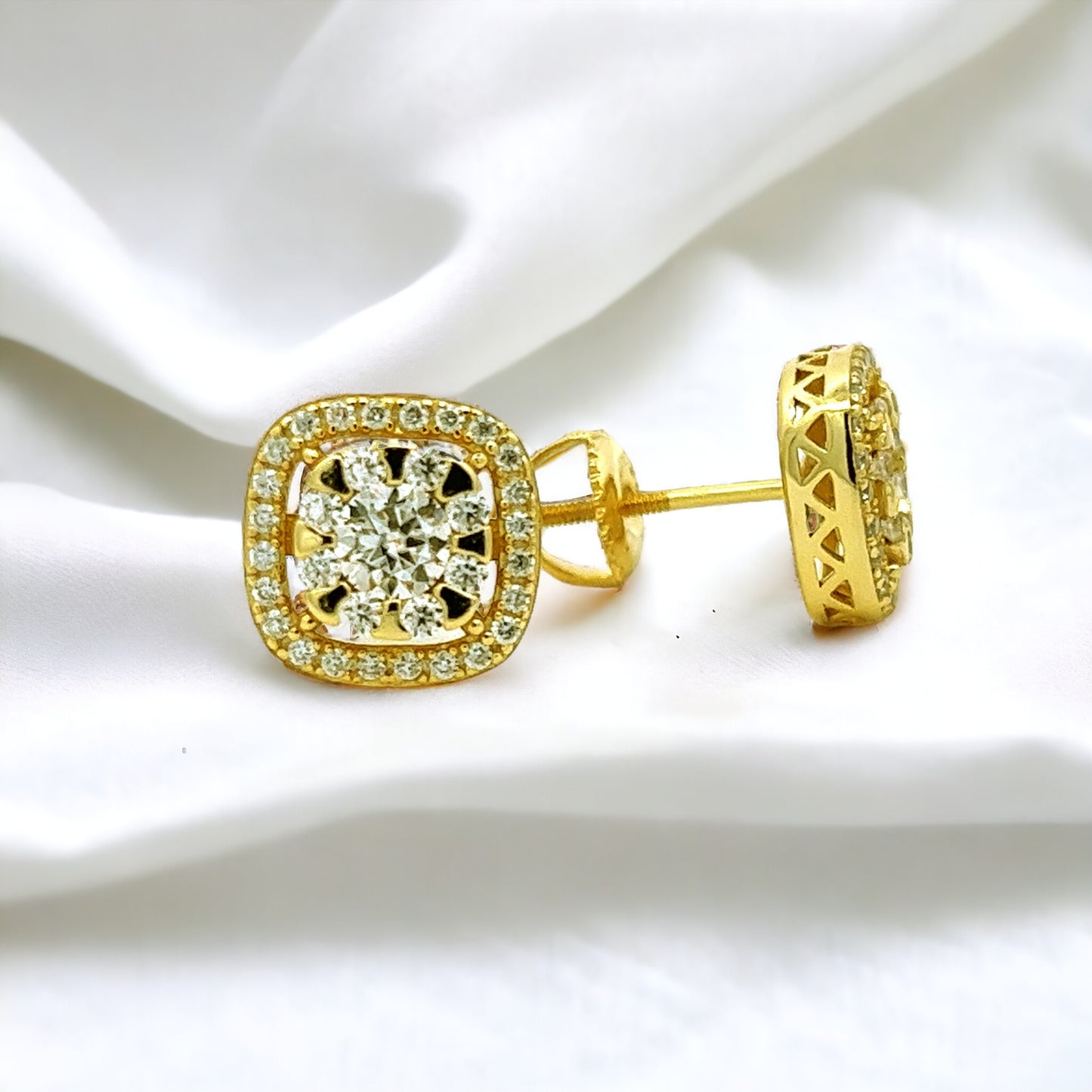 MEM-25 (Moissanite Stone Earring)