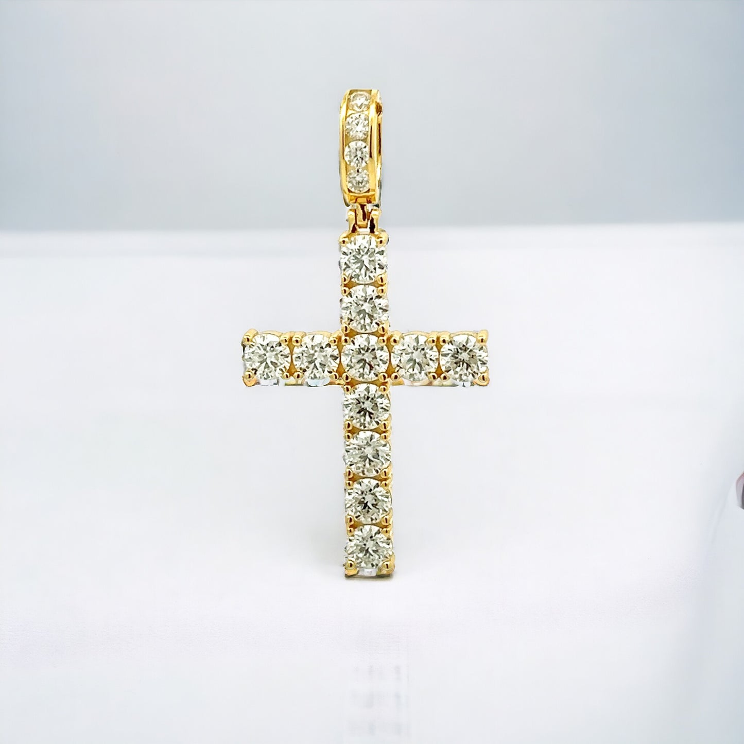 MP-01 (Moissanite Stone Pendant)