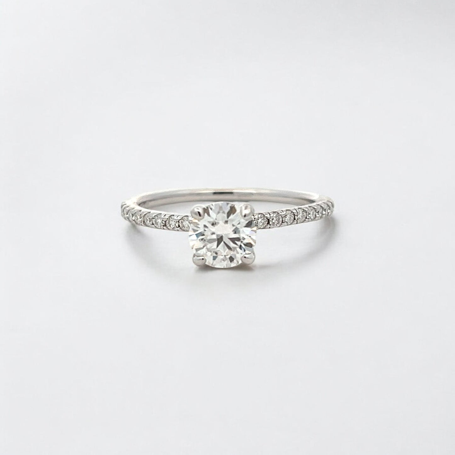 MRW-07 (Anillo de piedra moissanita)