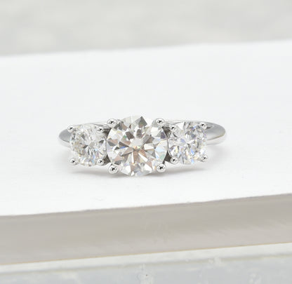 MRW-08 (Anillo de piedra moissanita)