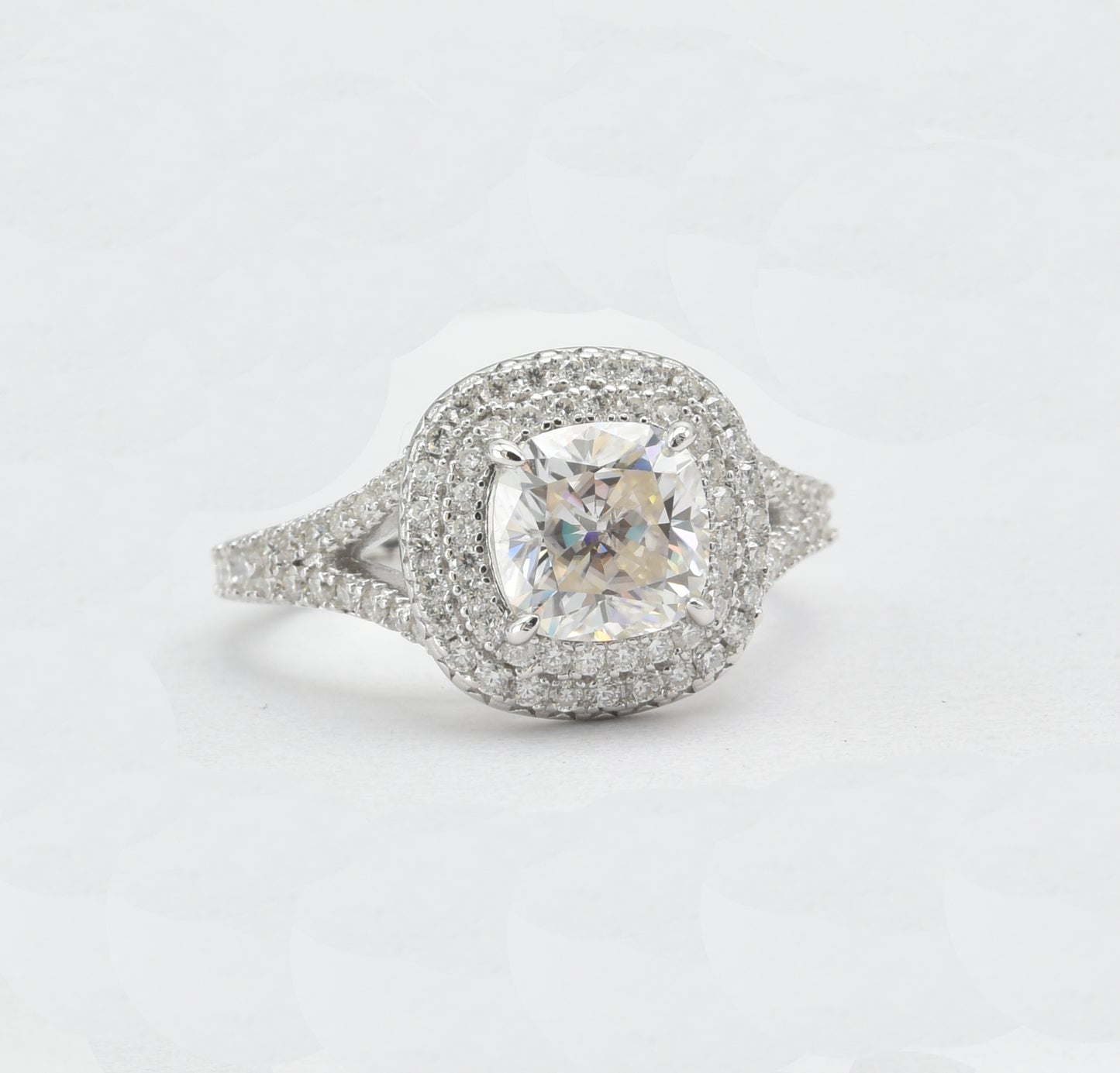 MRW-10 (Anillo de piedra de moissanita)