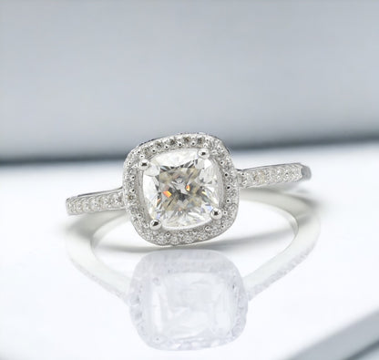 MRW-11 (Anillo de piedra de moissanita)