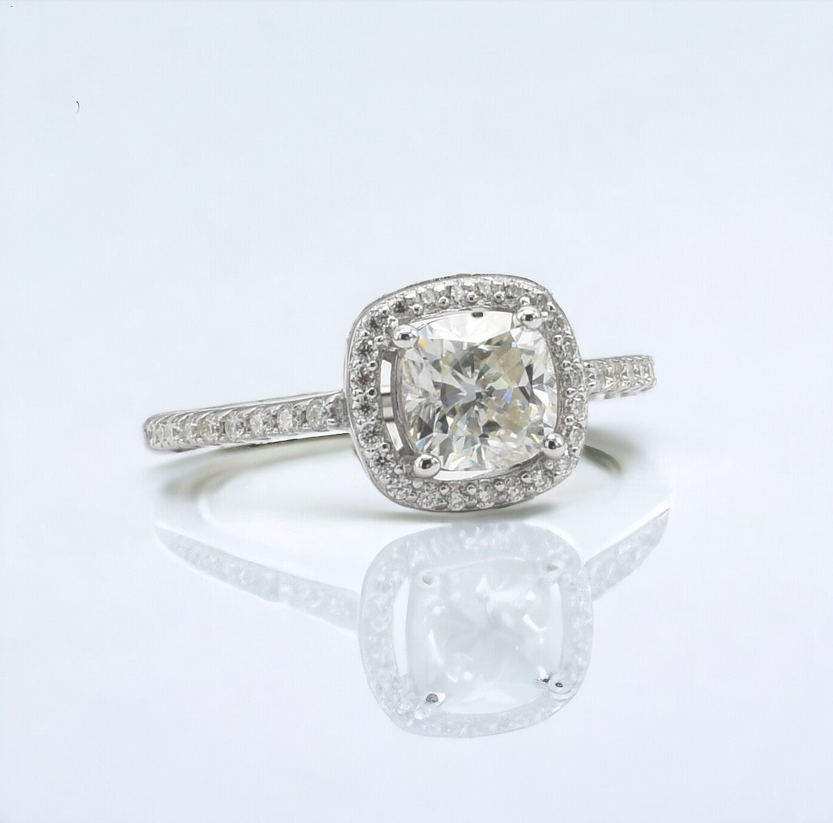 MRW-11 (Anillo de piedra de moissanita)
