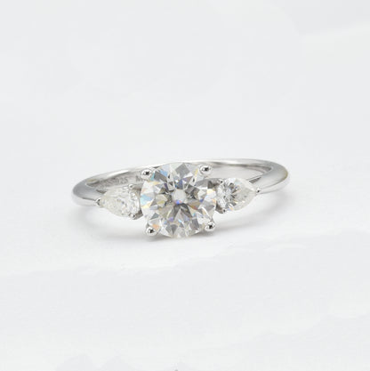 MRW-14 (Anillo de piedra moissanita)