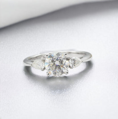 MRW-14 (Anillo de piedra moissanita)