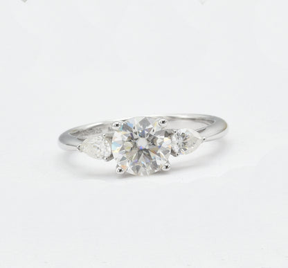 MRW-14 (Anillo de piedra moissanita)
